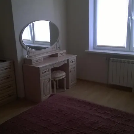 On Prytyckaha Street 73 Appartamento *